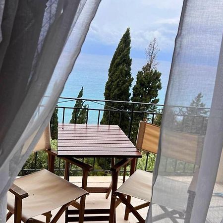 Stefanos Apartments By Sv Alians Агиос-Гордиос Экстерьер фото