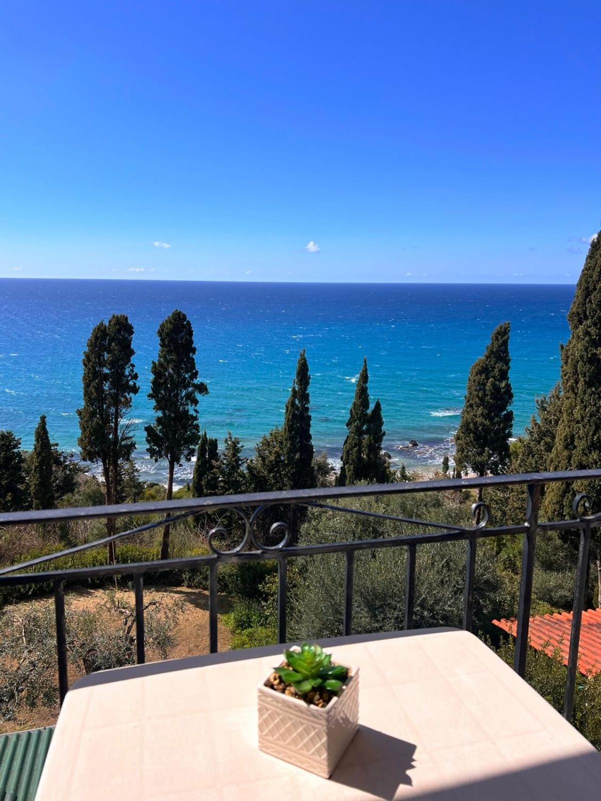 Stefanos Apartments By Sv Alians Агиос-Гордиос Экстерьер фото
